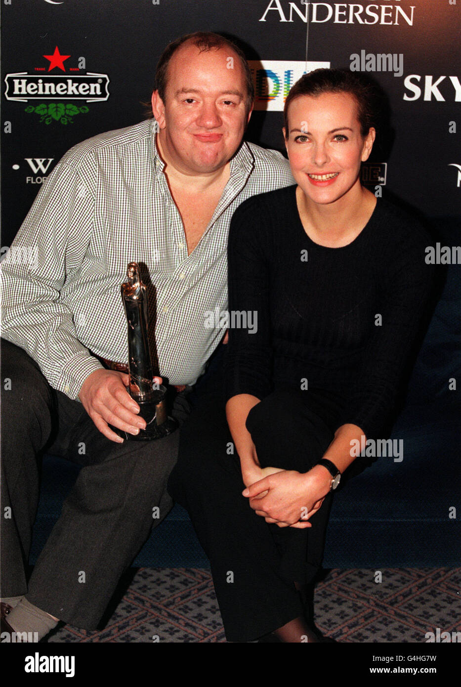 PA NEWS PHOTO 3/12/98 COMEDIAN MEL SMITH AND FRENCH ACTRESS CAROLE BOUQUET AT A PHOTCALL AT THE OLD VIC THEATRE IN LONDON, WHERE THEY WILL BE PRESENTERS OF THE 1998 EUROPEAN FILM AWARDS. Stock Photo