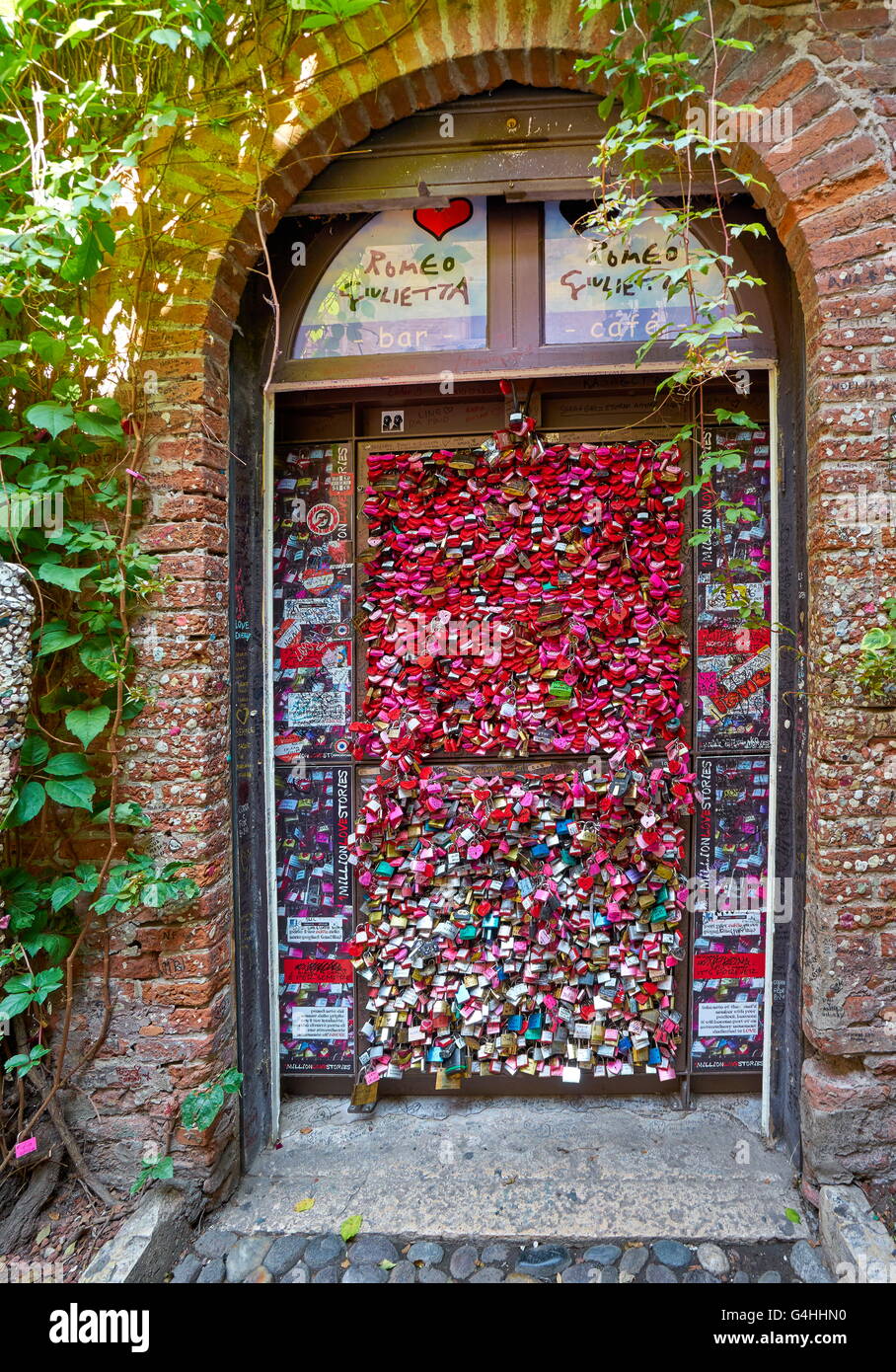 Lave Padlocks, Juliet House, Romeo and Juliet, Verona, Veneto region, Italy Stock Photo