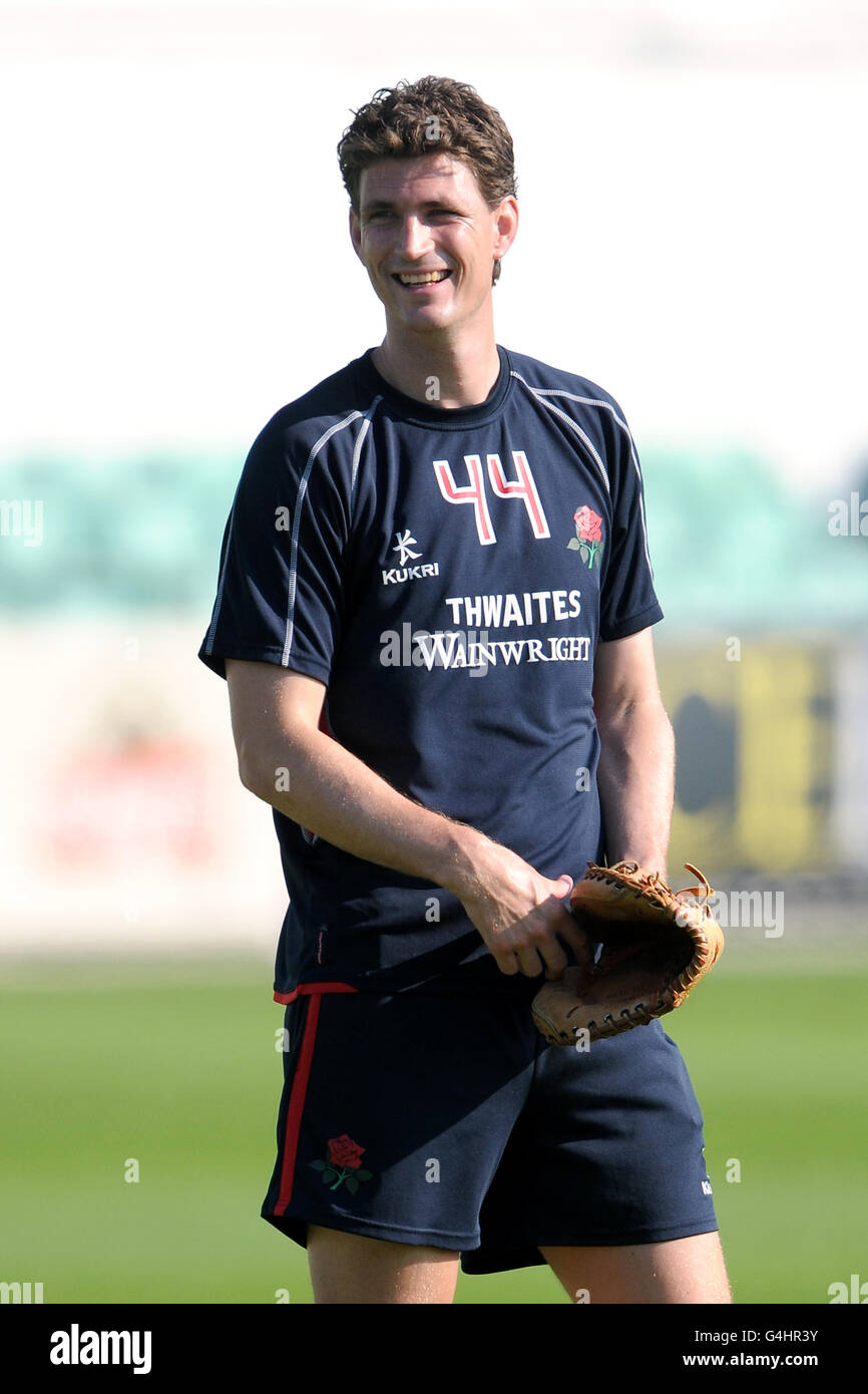 Cricket - Liverpool Victoria County Championship - Divison One - Day ...