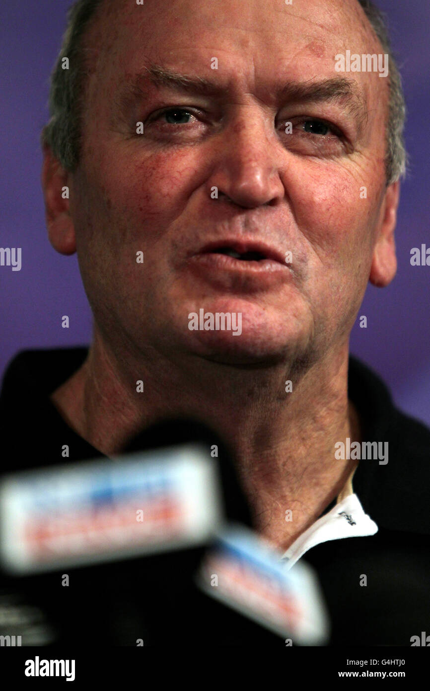 New zealand coach graham henry press conference heritage hotel hires