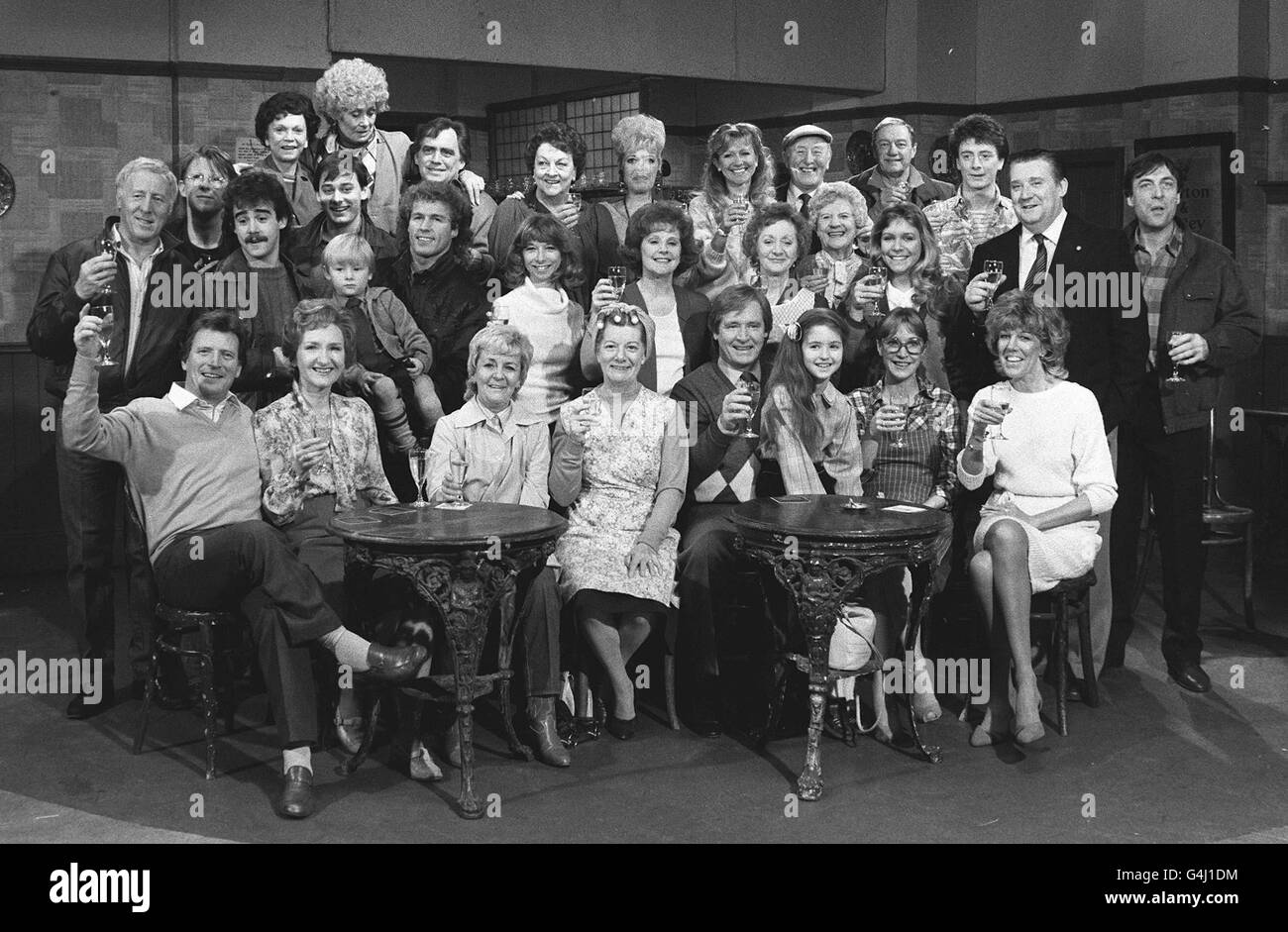 Cast of Coronation St '85 Stock Photo