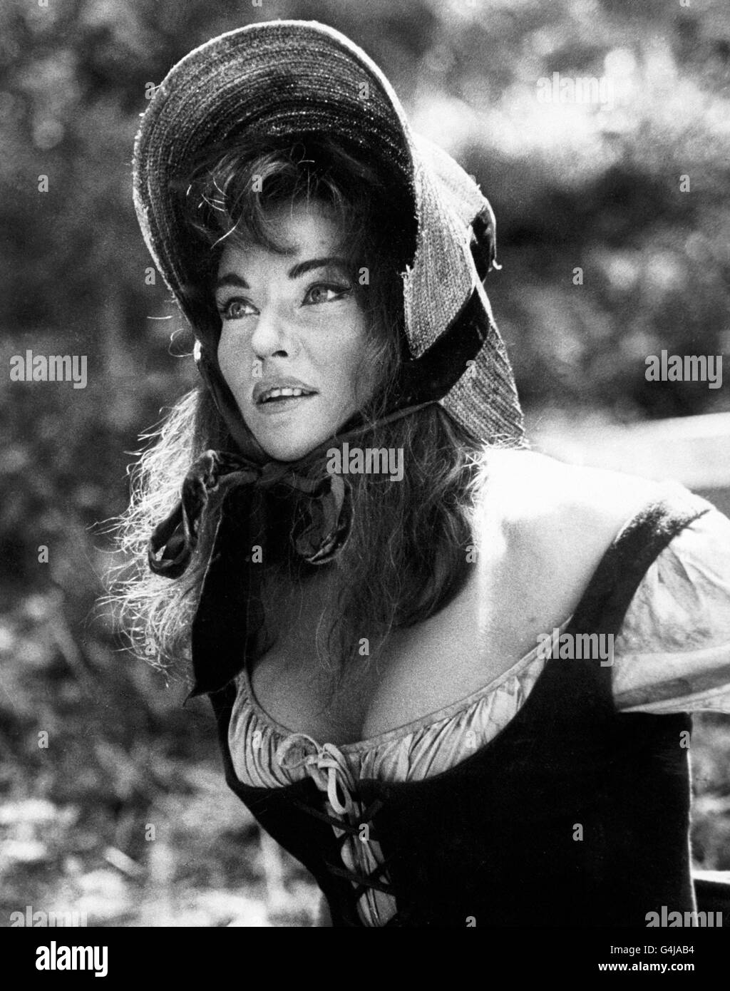 Diane Cilento appearing in the Woodfall production of 'Tom Jones'. She co-stars with Albert Finney and Susannah York. Stock Photo