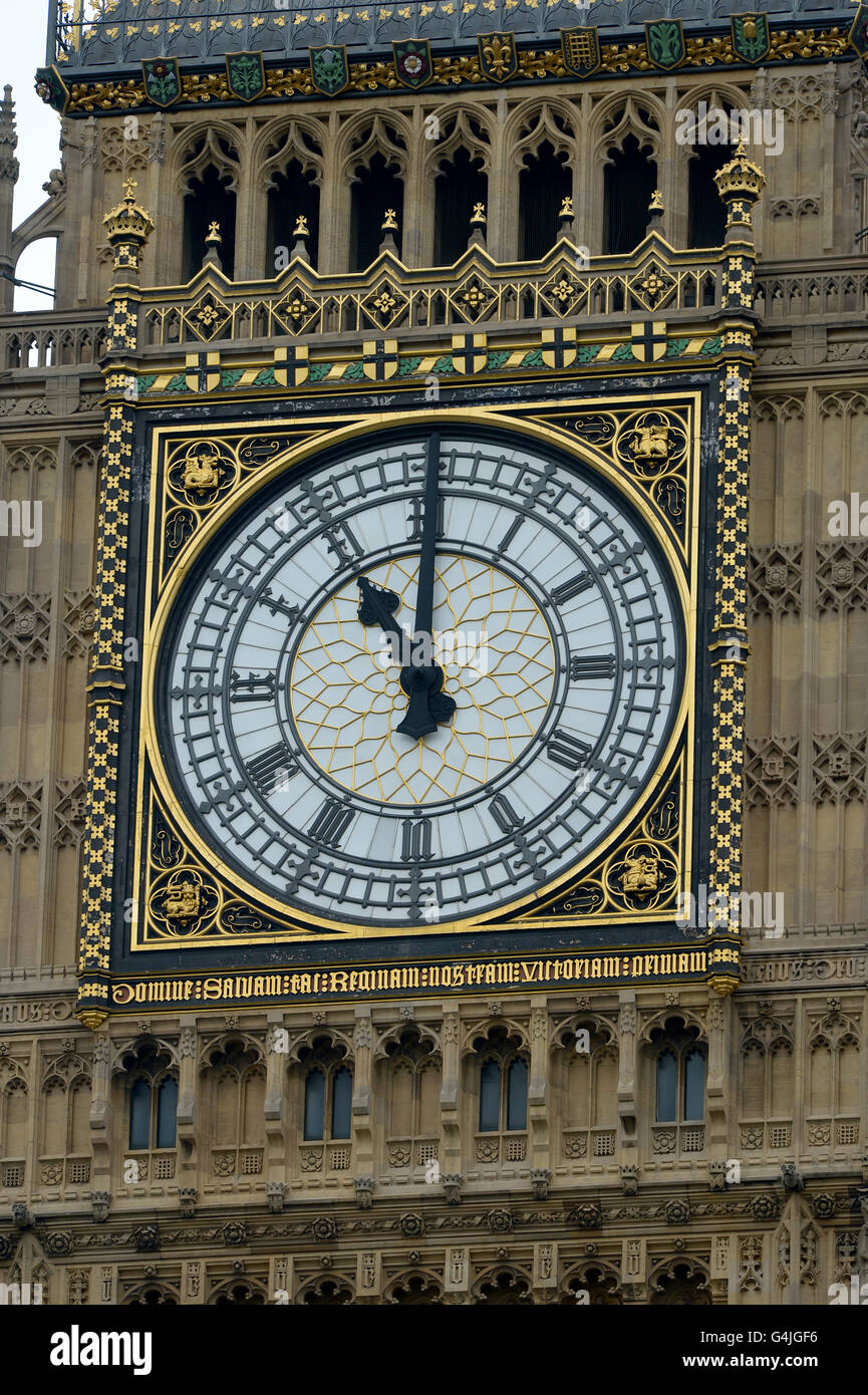 Big Ben Strike 11am In London England Stock Photo Alamy big-ben-strike-11am-in-london-england-stock-photo-alamy