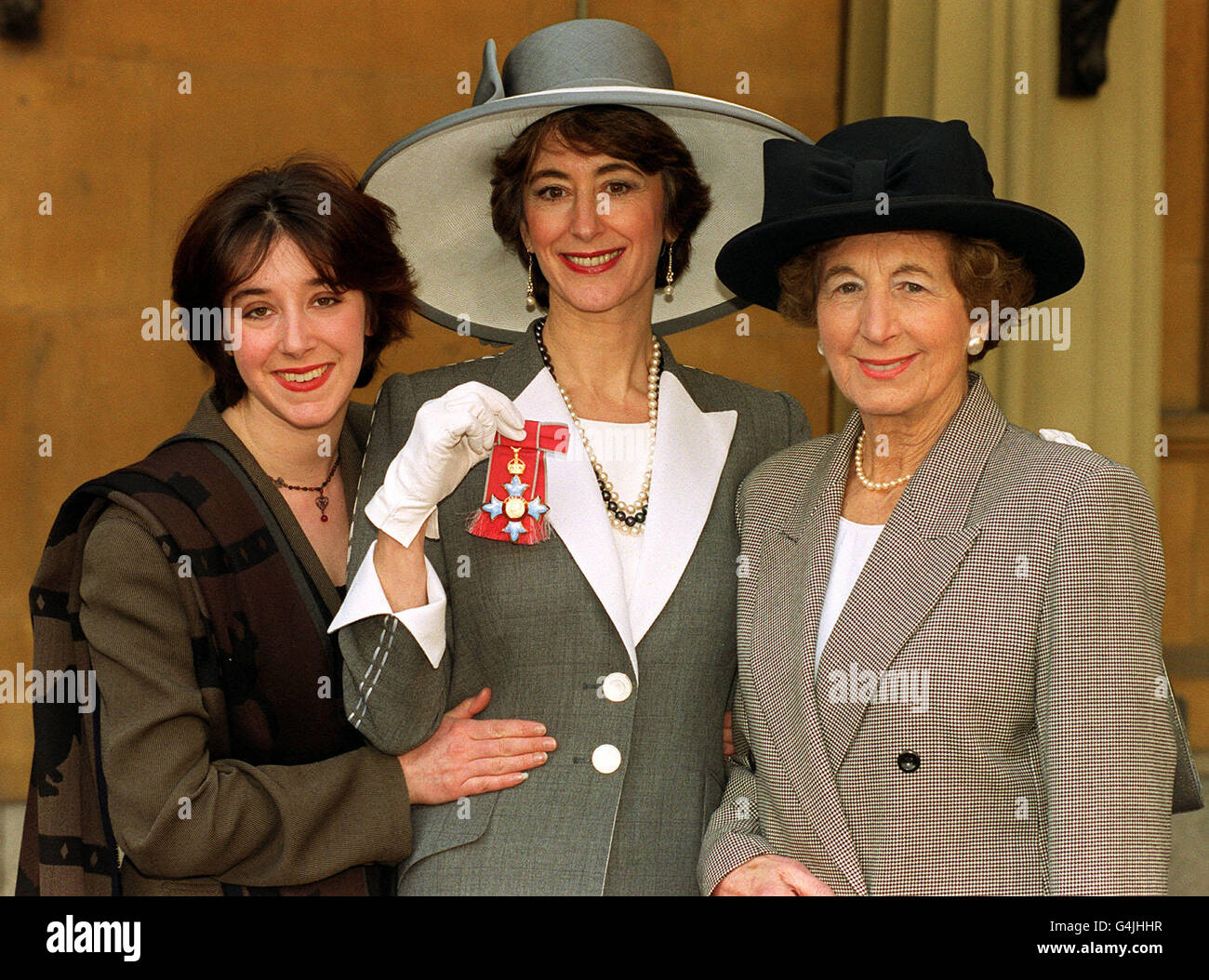 Maureen Lipman & family/CBE Stock Photo