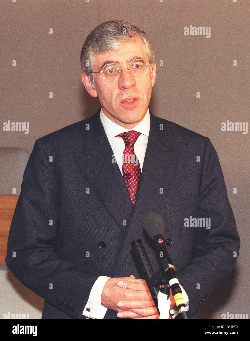 British Home Secretary Jack Straw tells journalists at his office that he had given authority for extradition proceedings against former Chilean President Augusto Pinochet to Spain to continue. He said that the Spanish request for his extradition would now be considered. * by the courts. His decision to continue the extradition process raises the prospect of further legal challenges over the fate of the 83-year-old General. See PA story COURTS Pinochet. PA photo: Peter Jordan. POOL Stock Photo