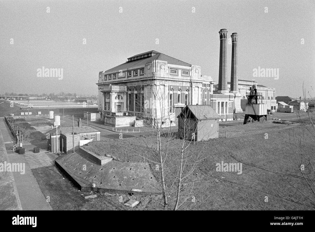 Kempton park waterworks hires stock photography and images Alamy