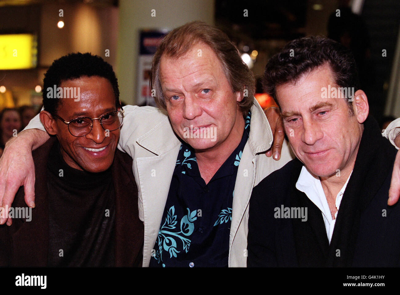 Stars of the hit 70's TV show Starsky and Hutch (l-r) Antonio Fargas (Huggy Bear), David Soul (Hutch) and Paul Michael Glaser (Starsky) at the Virgin Megastore in Oxford Street, London, where they signed copies of three new Starsky and Hutch videos. Stock Photo