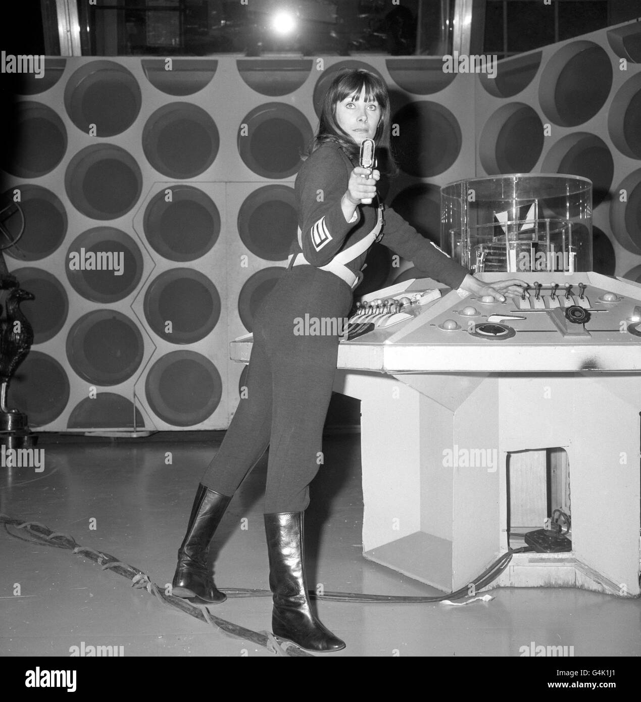 Television - BBC Series - Dr Who. Actress Jean Marsh rehearses for a Dr Who episode, as companion Sara Kingdom Stock Photo