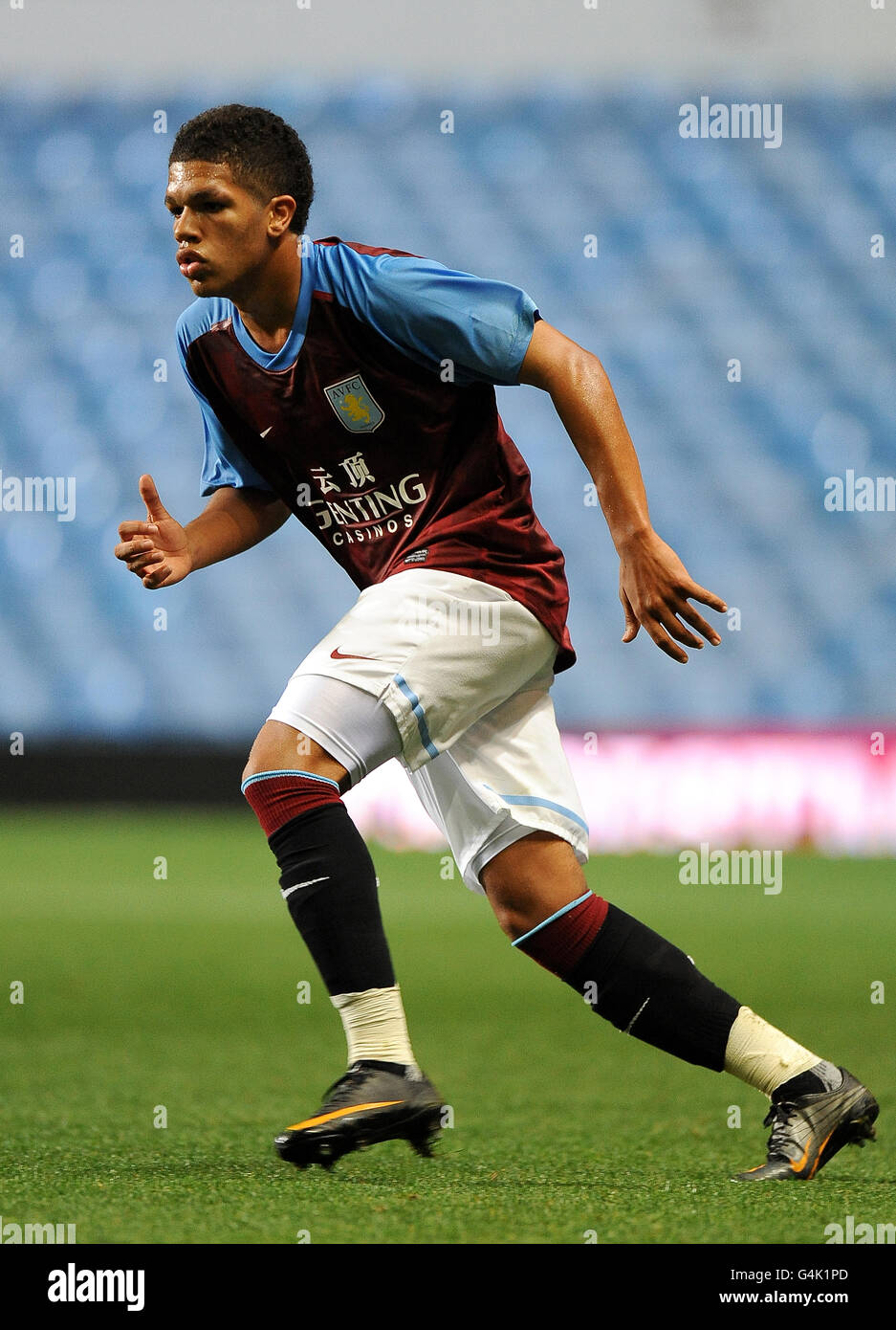 Courtney cameron hires stock photography and images Alamy
