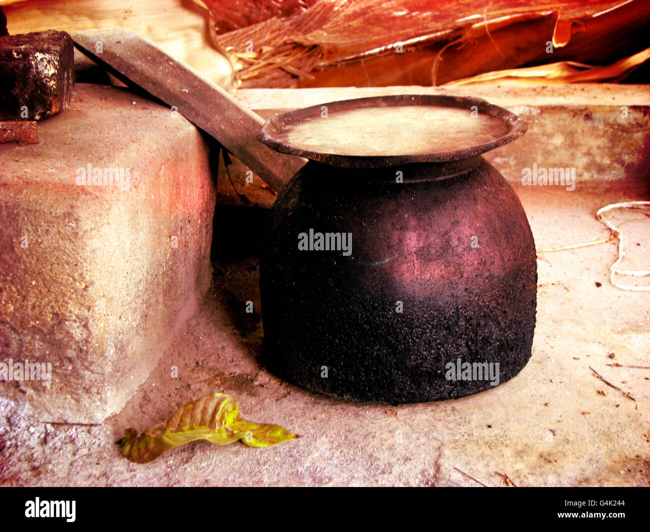 Old Cooking vessel Stock Photo - Alamy