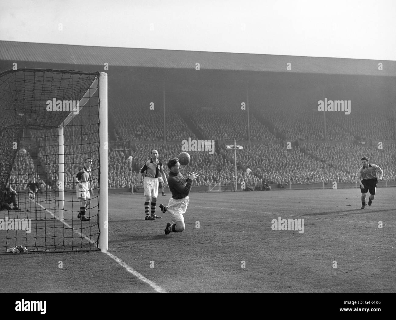 Soccer FA Amateur Cup Final Crook Town v Auckland Wembley