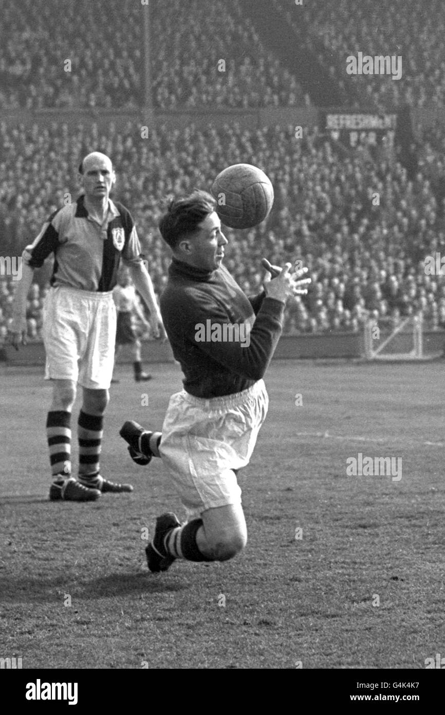 Soccer FA Amateur Cup Final Crook Town v Auckland Wembley