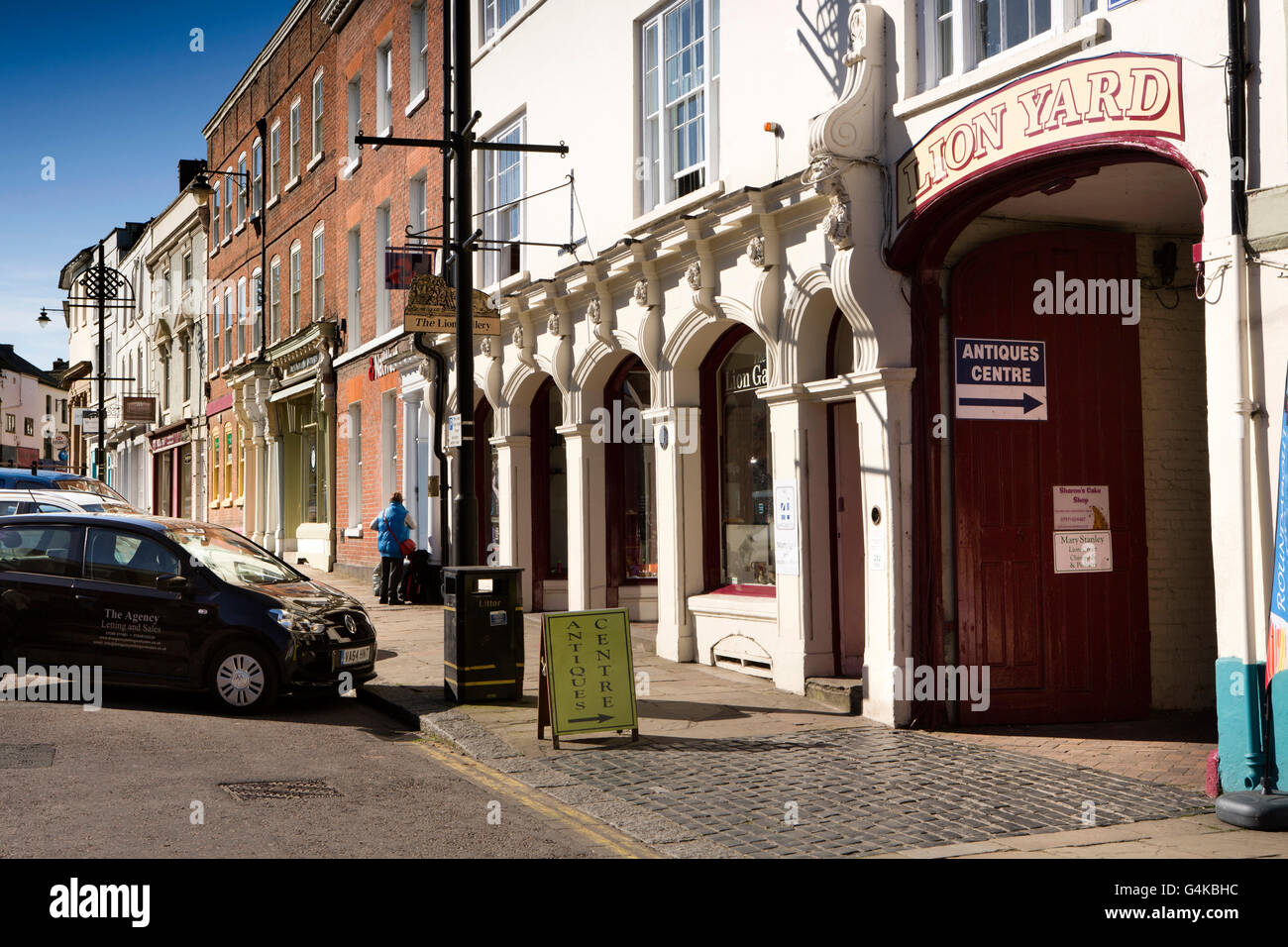 UK, Herefordshire, Leominster, Broad Street, architecture, and