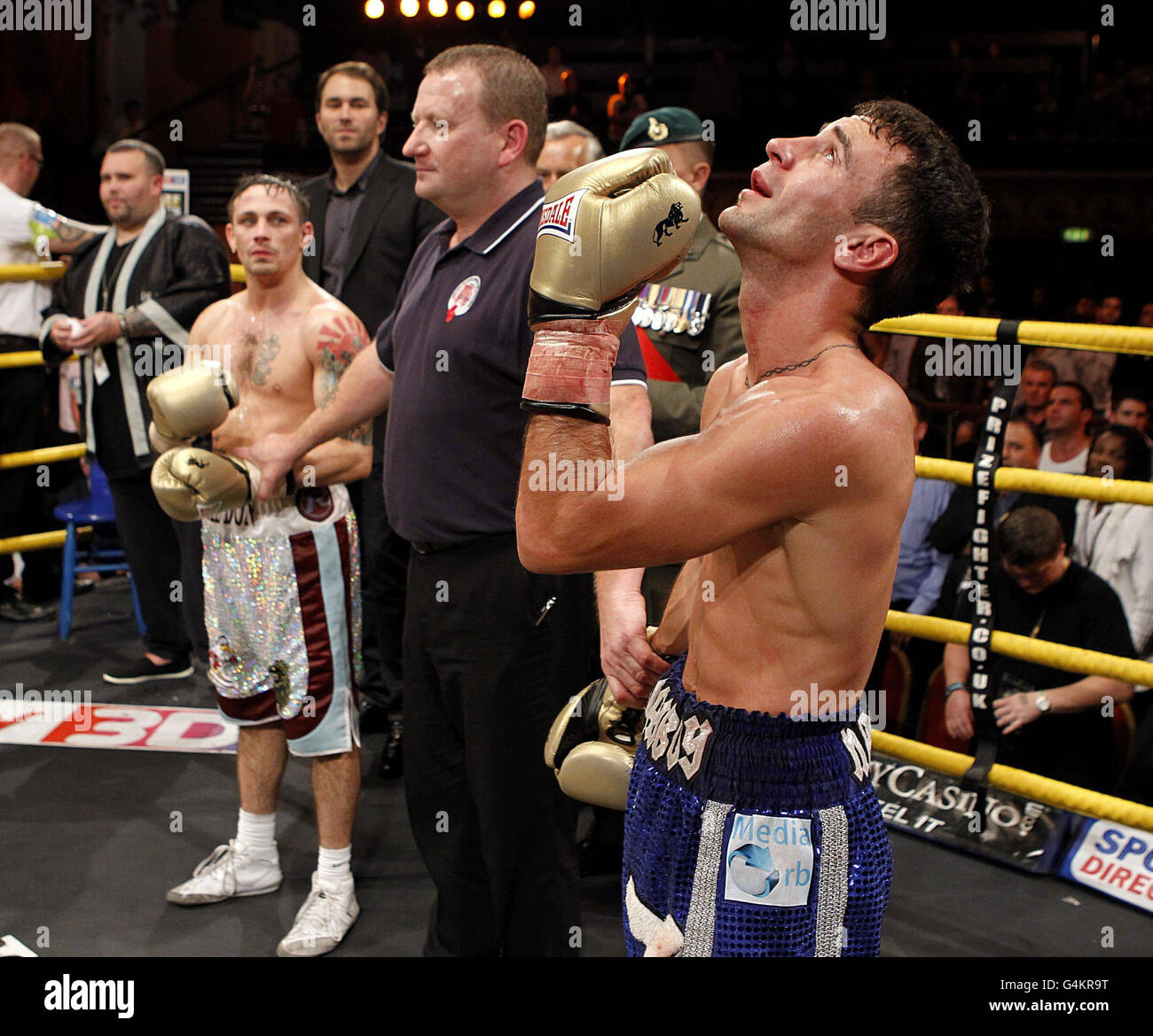 Boxing Super Flyweight Prizefighter Liverpool Olympia Stock Photo