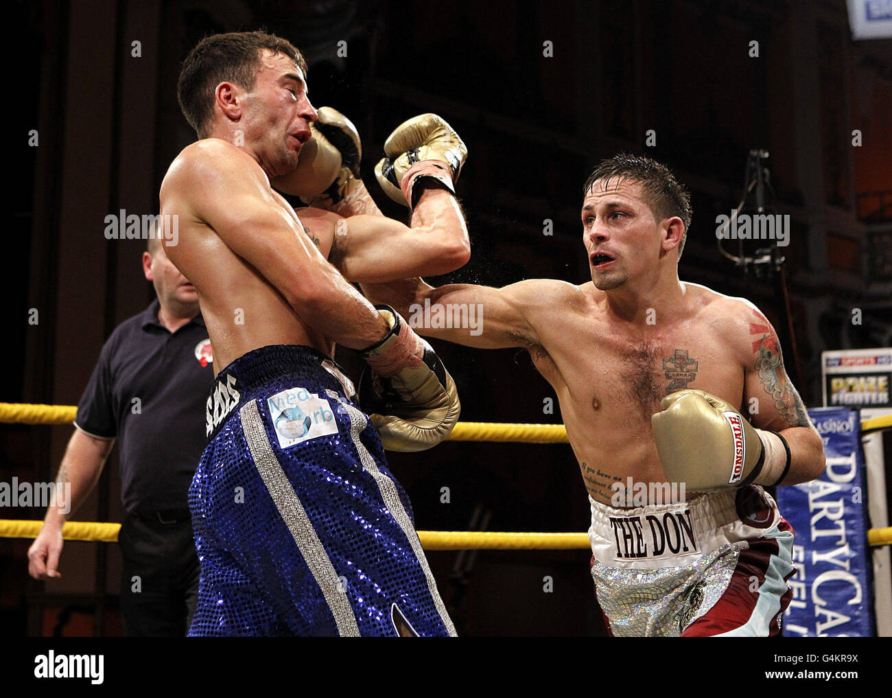 Boxing Super Flyweight Prizefighter Liverpool Olympia Stock Photo