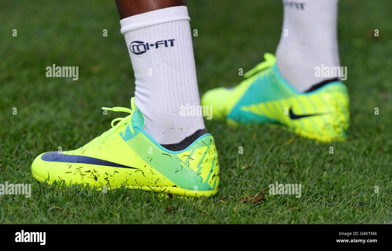 Nike football socks hi-res stock photography and images - Alamy