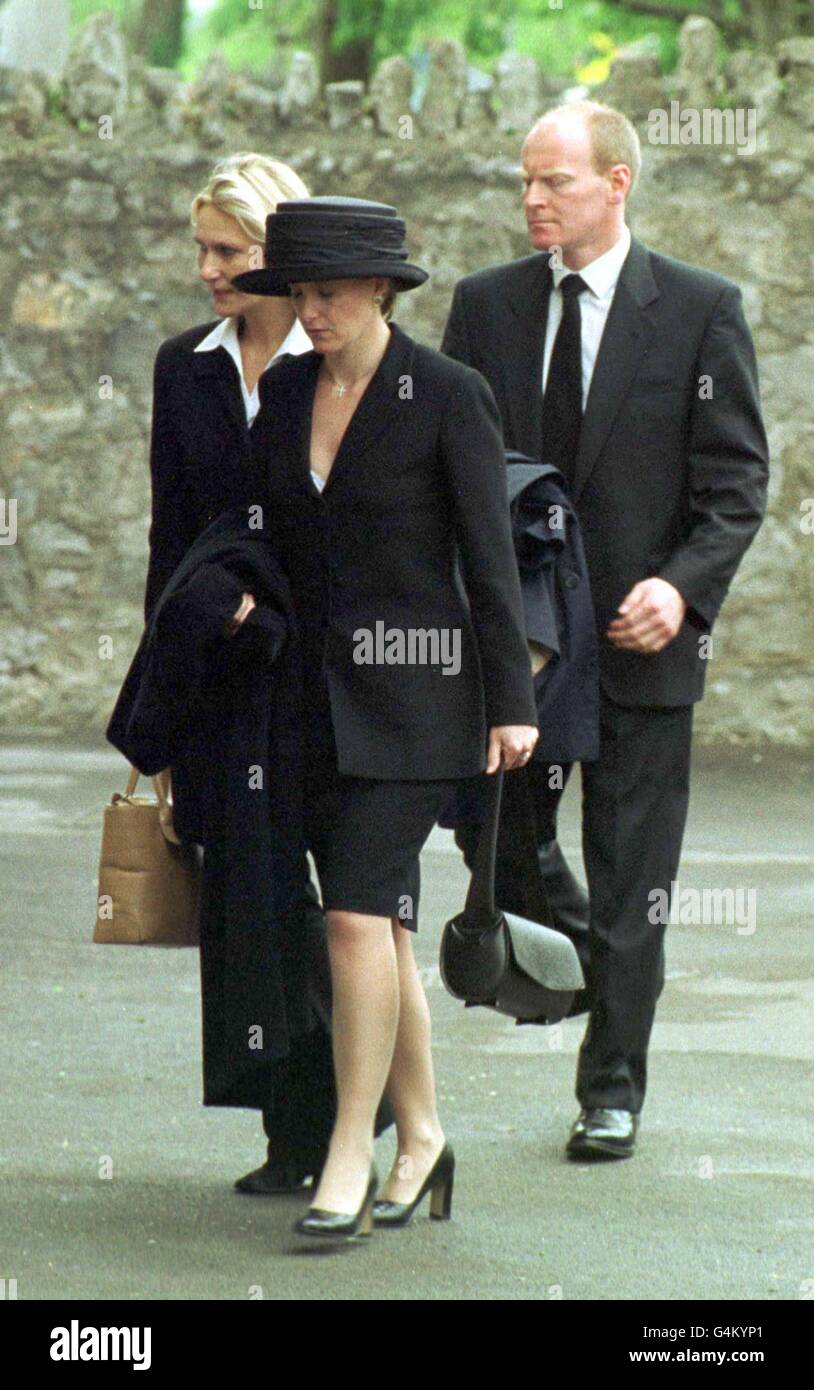 Dando Funeral Sophie Arrives Hi res Stock Photography And Images Alamy dando-funeral-sophie-arrives-hi-res-stock-photography-and-images-alamy