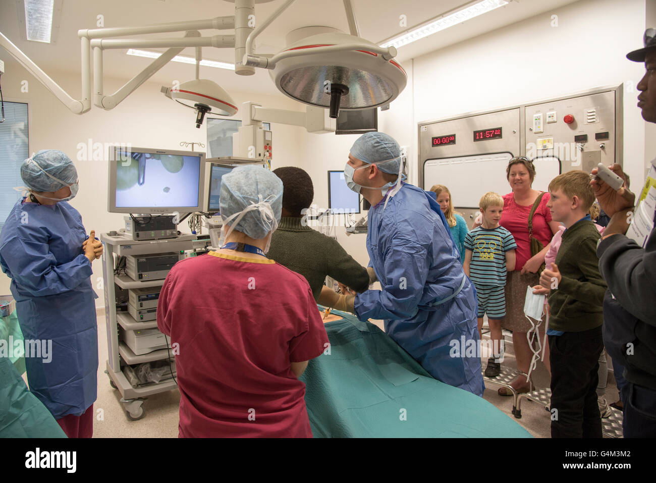 Health hospital operating theatre hires stock photography and images
