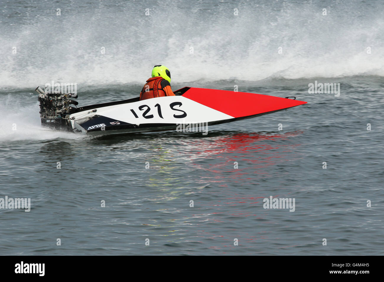 Boar 121S or 21S. Outboard Hydroplane boat races. Dayton Record Runs