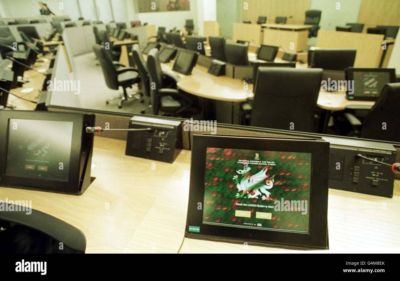 Wales Computer Landscape computer screen chair table bench welsh dragon national ...