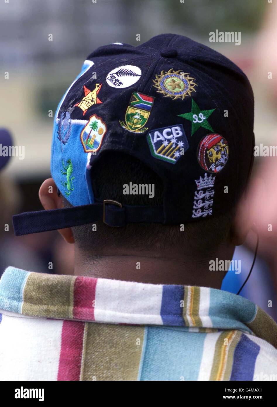 Cricket/World Cup-logos on cap Stock Photo - Alamy