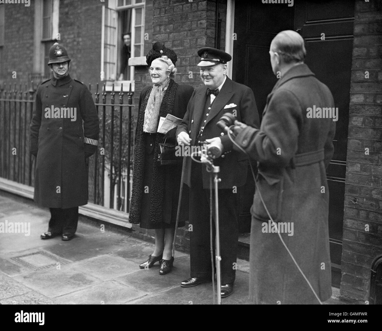 Winston Churchill and his wife leave their home at Hyde Park Gate ...