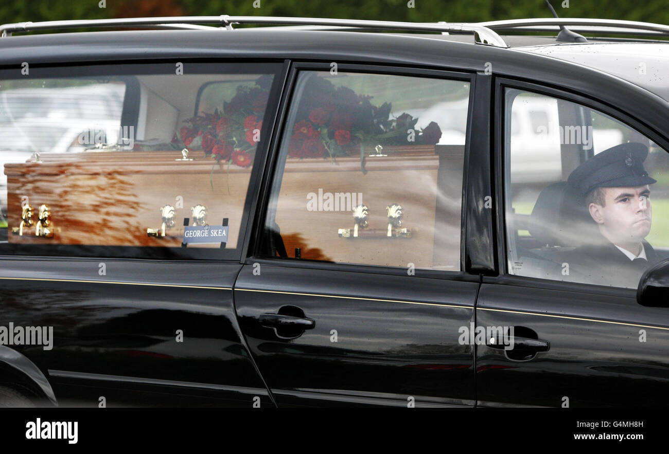 The hearse carrying the coffin of Thomas Sharkey, who died after a deliberate fire that killed his two children, arrives at Cardross Crematorium in Scotland. Stock Photo