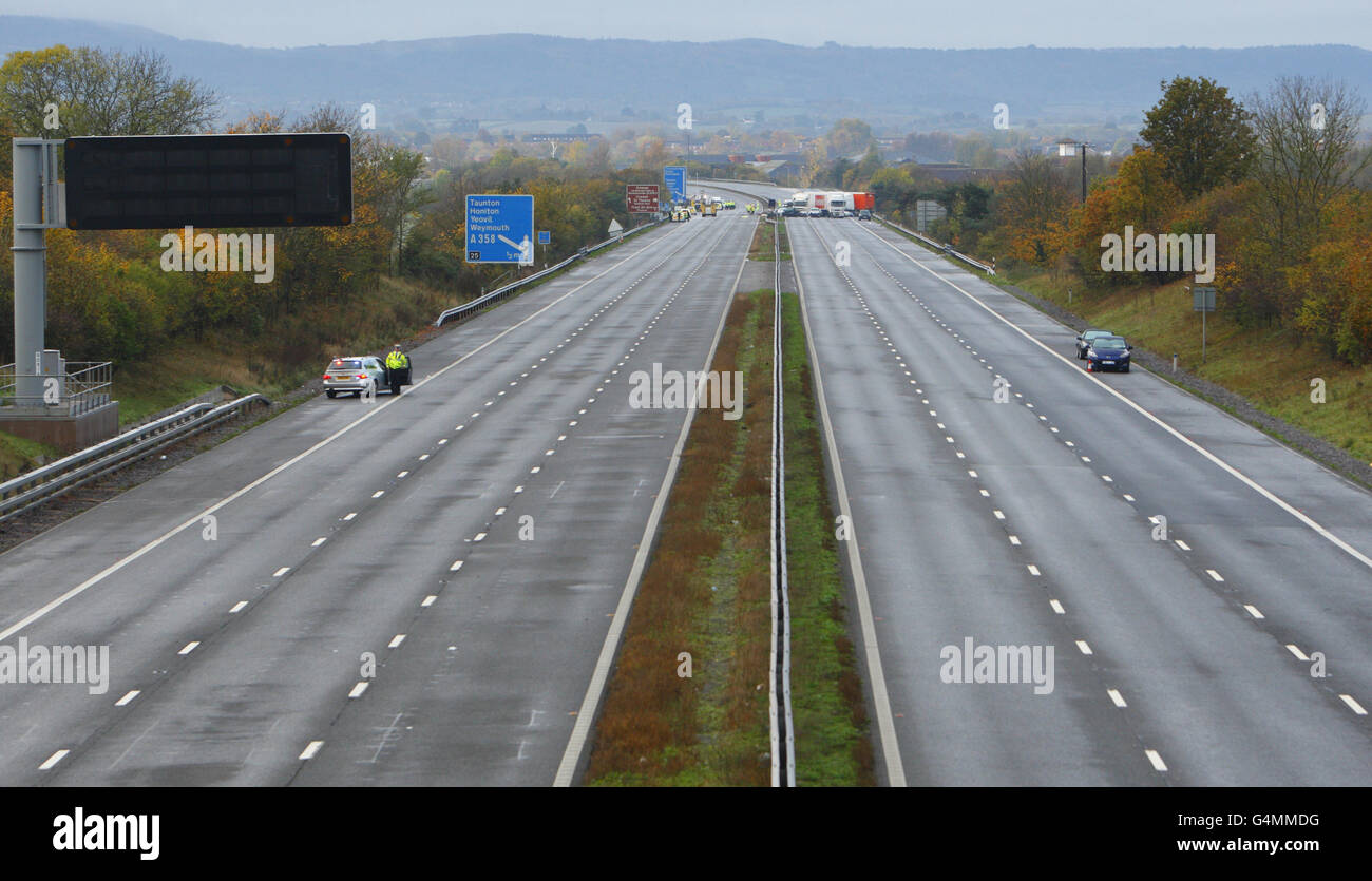 M5 Motorway Crash Stock Photo Alamy m5-motorway-crash-stock-photo-alamy