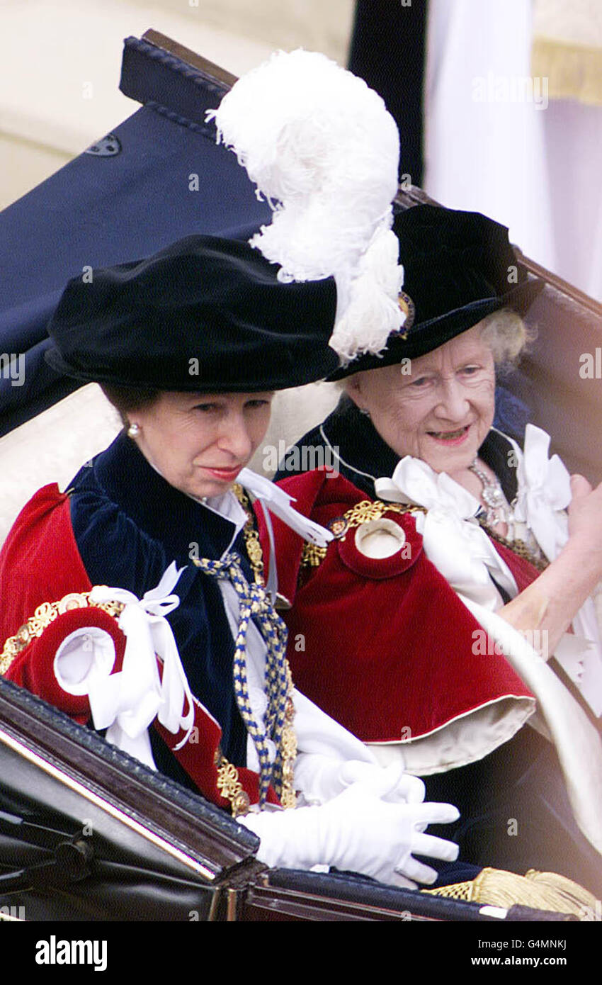 Garter/Queen mum and Anne Stock Photo Alamy