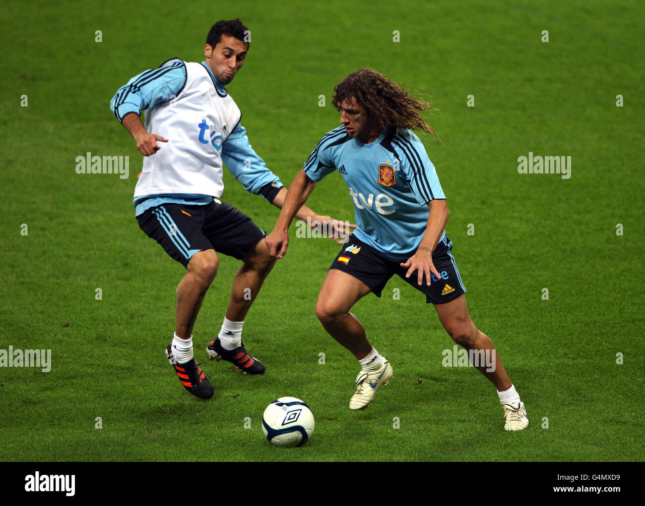 Spain's Carles Puyol (right) and Sergio Busquets during the training session at Wembley Stadium, London. Stock Photo