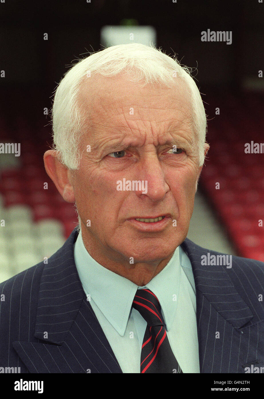 The Manager Ron Noades/ Brentford FC Stock Photo Alamy