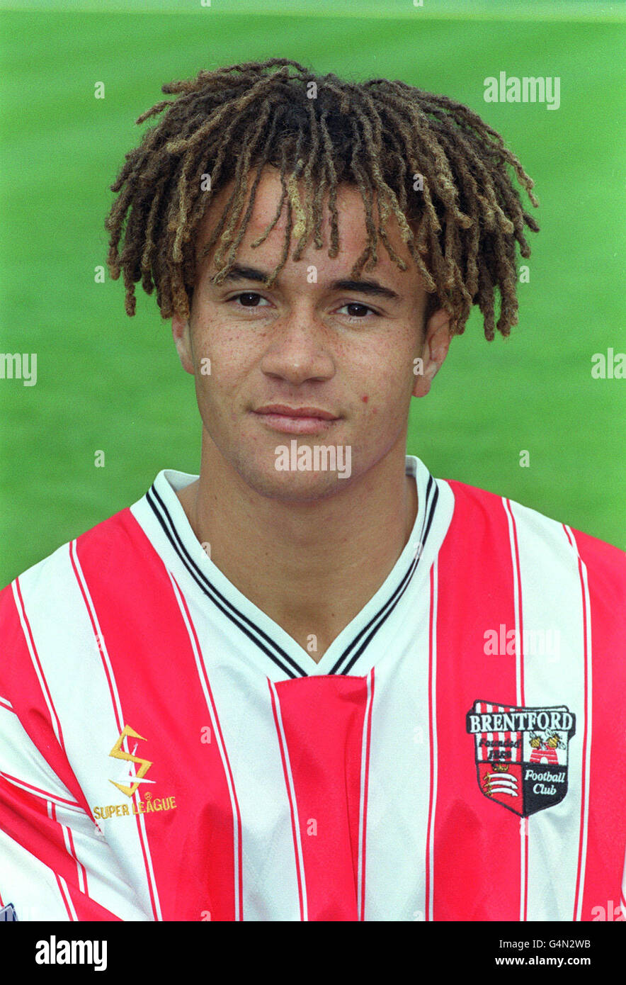 Dean Clark/Brentford FC. Dean Clark who plays for the second division team Brentford FC at Griffin Park. Stock Photo