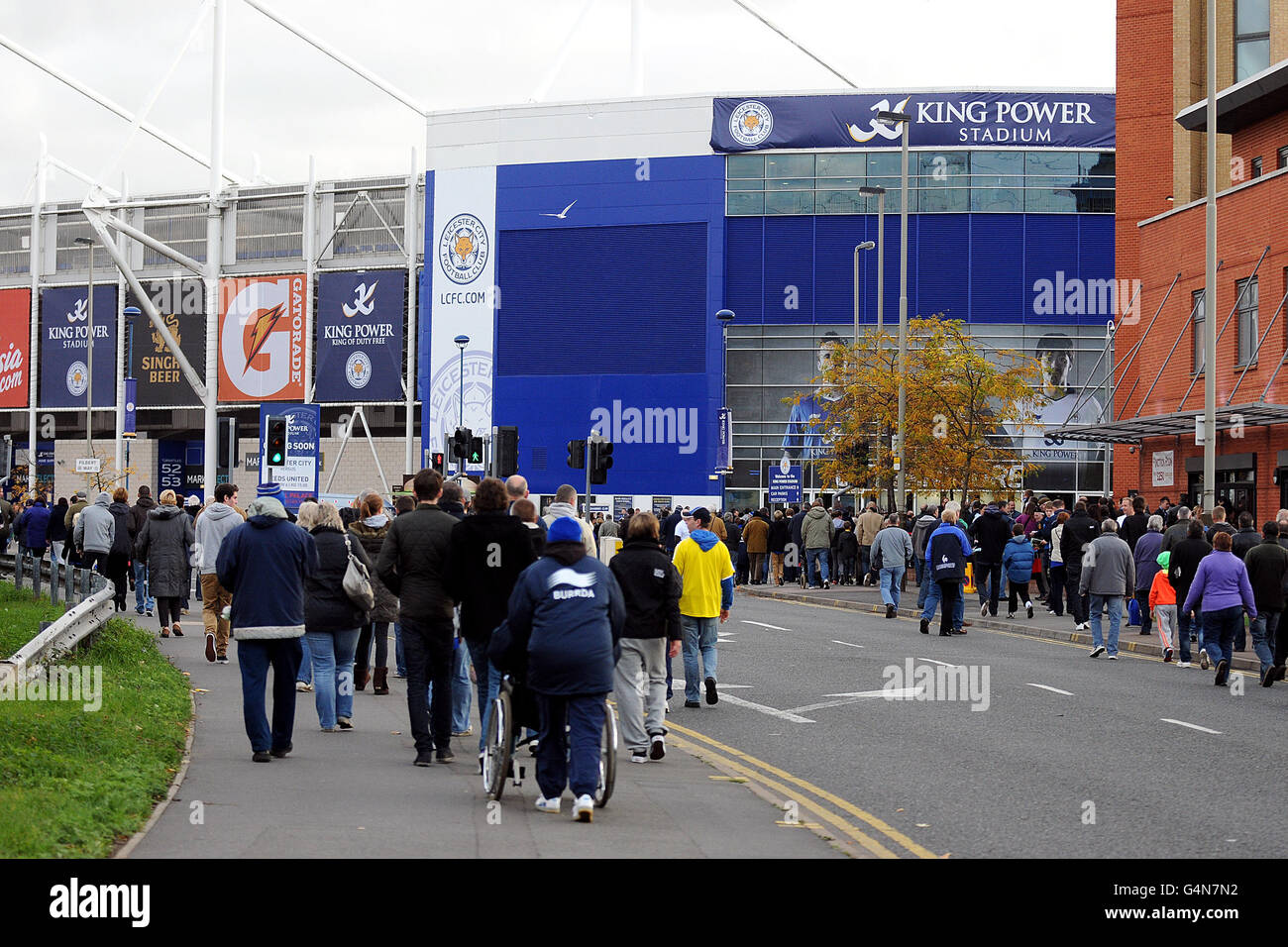 Soccer - npower Football League Championship - Leicester City v Leeds ...