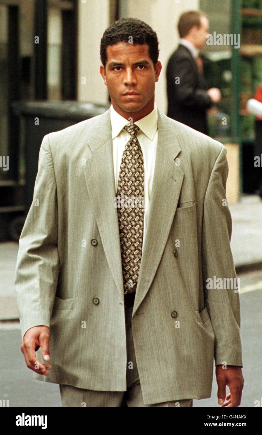 Rugby star jeremy guscott hi res stock photography and images Alamy