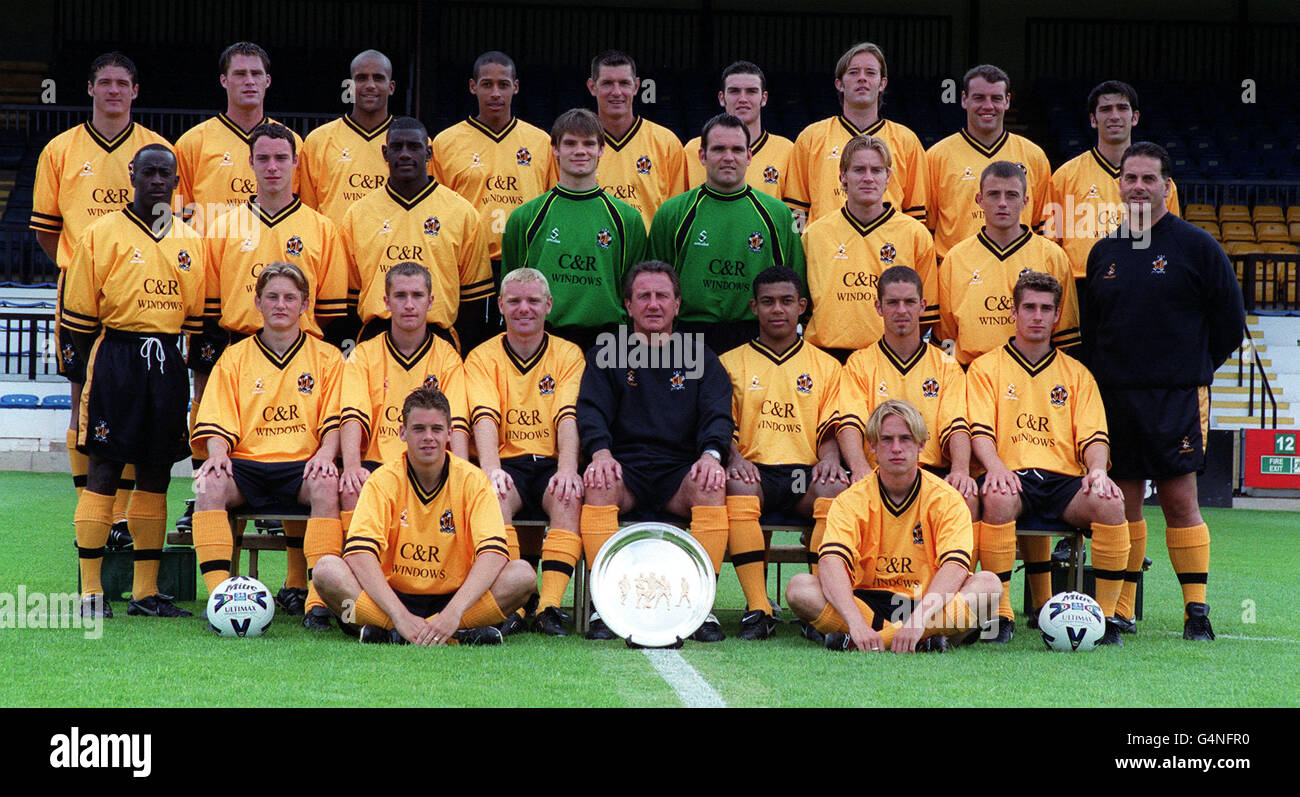 Second Division Cambridge United FC at The Abbey Stadium. * (Back Row) Darren Cockrill, Andy Duncan, Scott Eustace, Marc Joseph, John Taylor, Martin McNeil, Ian Ashbee, Paul Wanless, Ben Chenery. (Middle Row) Cliver Wilson, Trevor Benjamin, Larry McAvoy, Shaun Marshall, Arjan Van Heusden, Martin Butler, Jamie Cassidy, Ken Steggles (Physio). (Front Row) Tom Youngs, Dean Armstrong, Neil Mustoe, Roy McFarland (Manager), Michael Kyd, Alex Russell, Andy Ingham. (Seated) Jamie Scales, Adam Wilde. Stock Photo