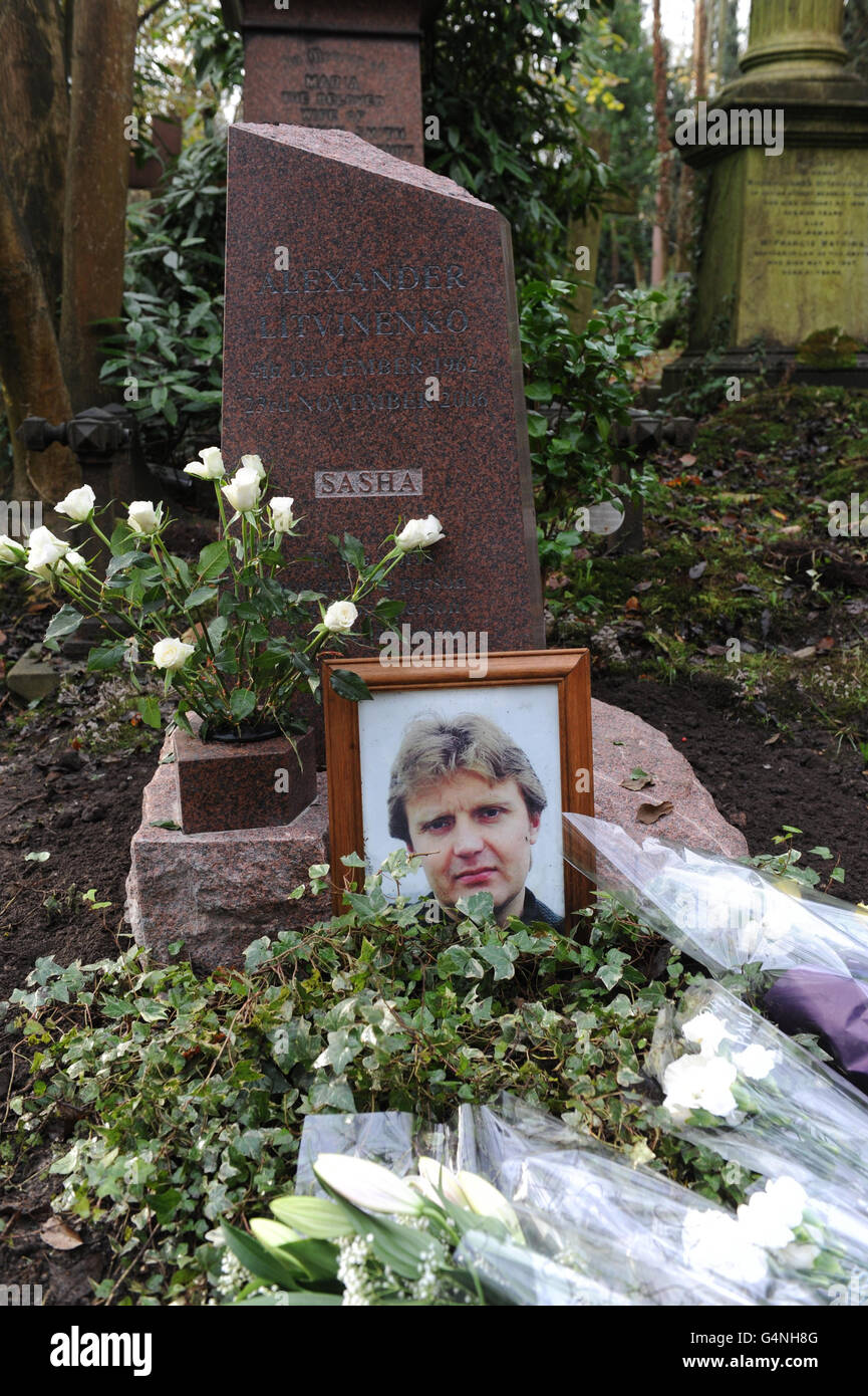 The grave of Alexander Litvinenko in Highgate Cemetery in north London on the fifth anniversary of his death. Stock Photo