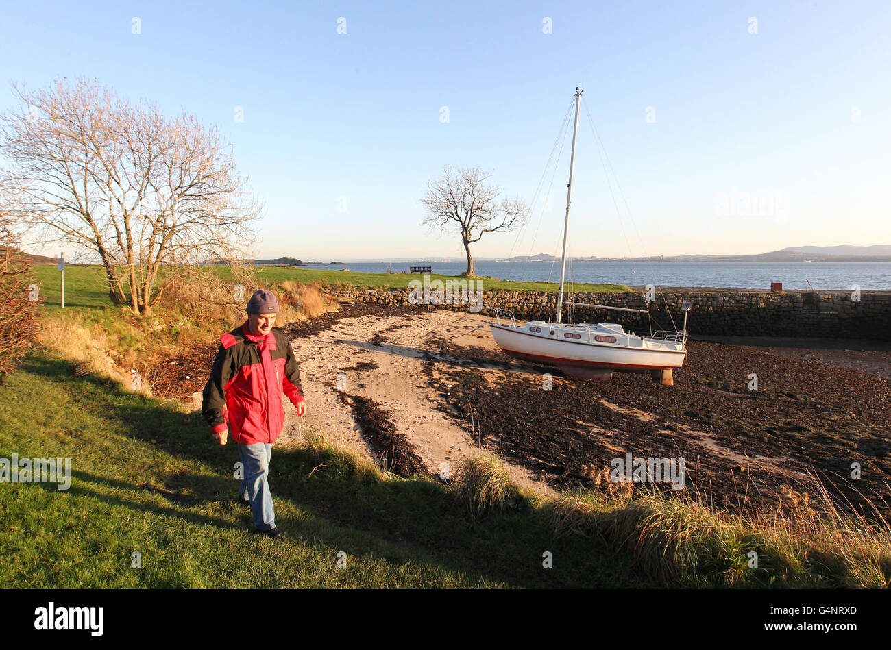 A general view of Dalgety Bay in Fife as former prime minister Gordon Brown has called on the Ministry of Defence to take immediate action to deal with radioactive particles found on the Scottish beach. Stock Photo