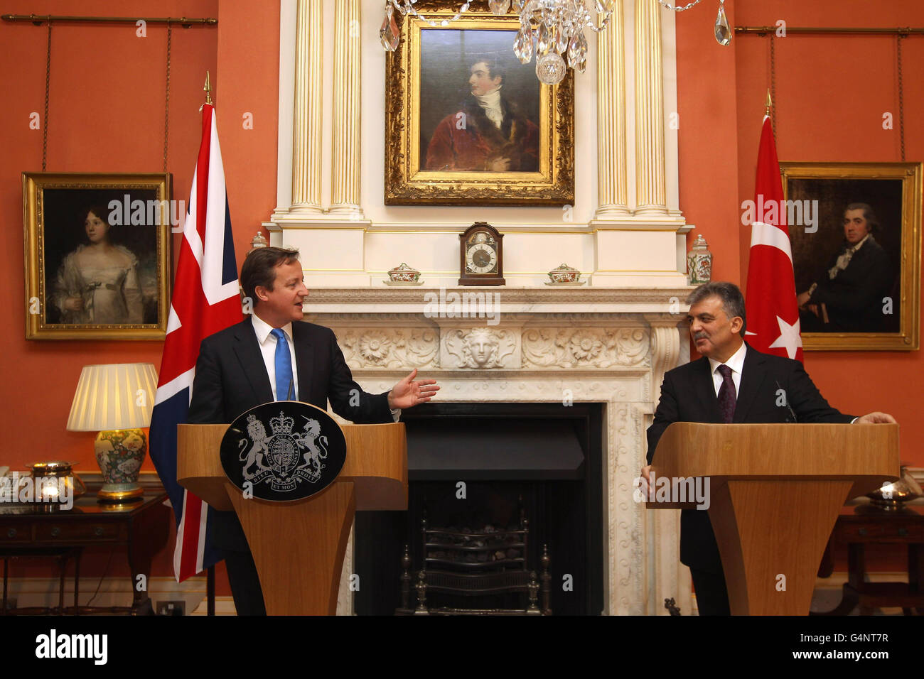 The President of Turkey Abdullah Gul and Prime Minister David Cameron ...