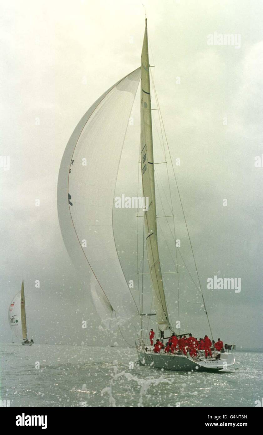 Maxi Start Maxi Yacht Race Round Isle Wight Cowes Week Hi-res Stock ...