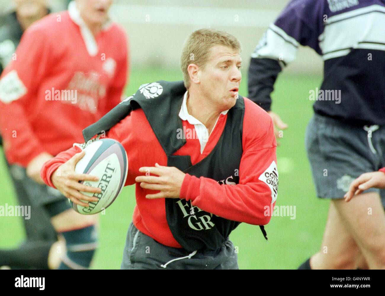 Scotland's Craig Chalmers during training, with the Scottish rugby union team at Murrayfield prior to their friendly against Romania at Hampden Park in Glasgow. Stock Photo