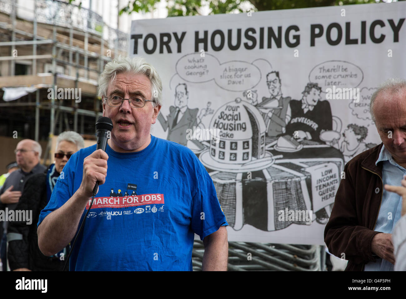 London, UK. 18th June, 2016. John Reid of the National Executive Committee of the Rail, Maritime and Transport Workers Union (RMT) addresses the 'Axe The Housing Act' rally at Hyde Park Corner. Credit:  Mark Kerrison/Alamy Live News Stock Photo