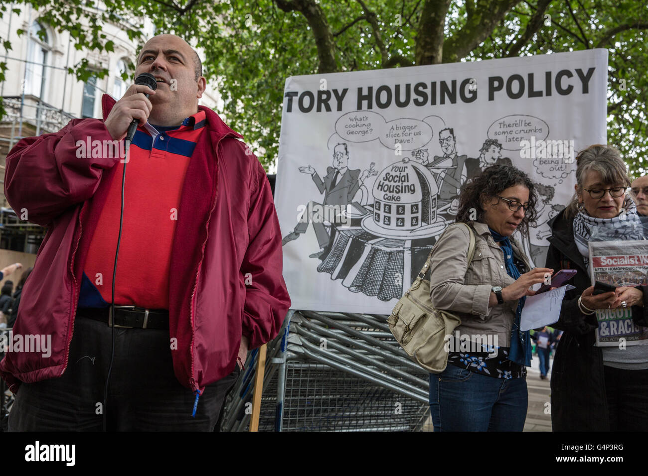 London, UK. 18th June, 2016. David Eyles of the Leaseholders Association of Southwark addresses the 'Axe The Housing Act' rally at Hyde Park Corner. Credit:  Mark Kerrison/Alamy Live News Stock Photo