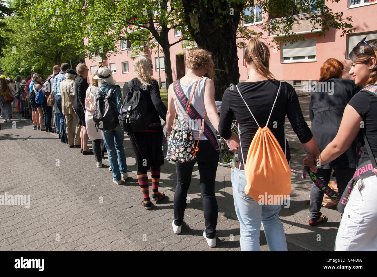 Human chain protest hi-res stock photography and images - Alamy