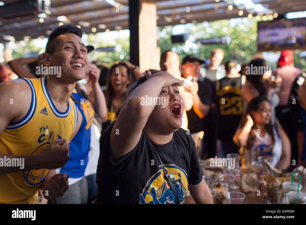 Oakland, California, USA. 19th June, 2016. Warriors fans react during the final minutes of the NBA Finals Championship game. The Warriors lost to the Cavaliers 93 - 89. Credit:  John Orvis/Alamy Live News Stock Photo