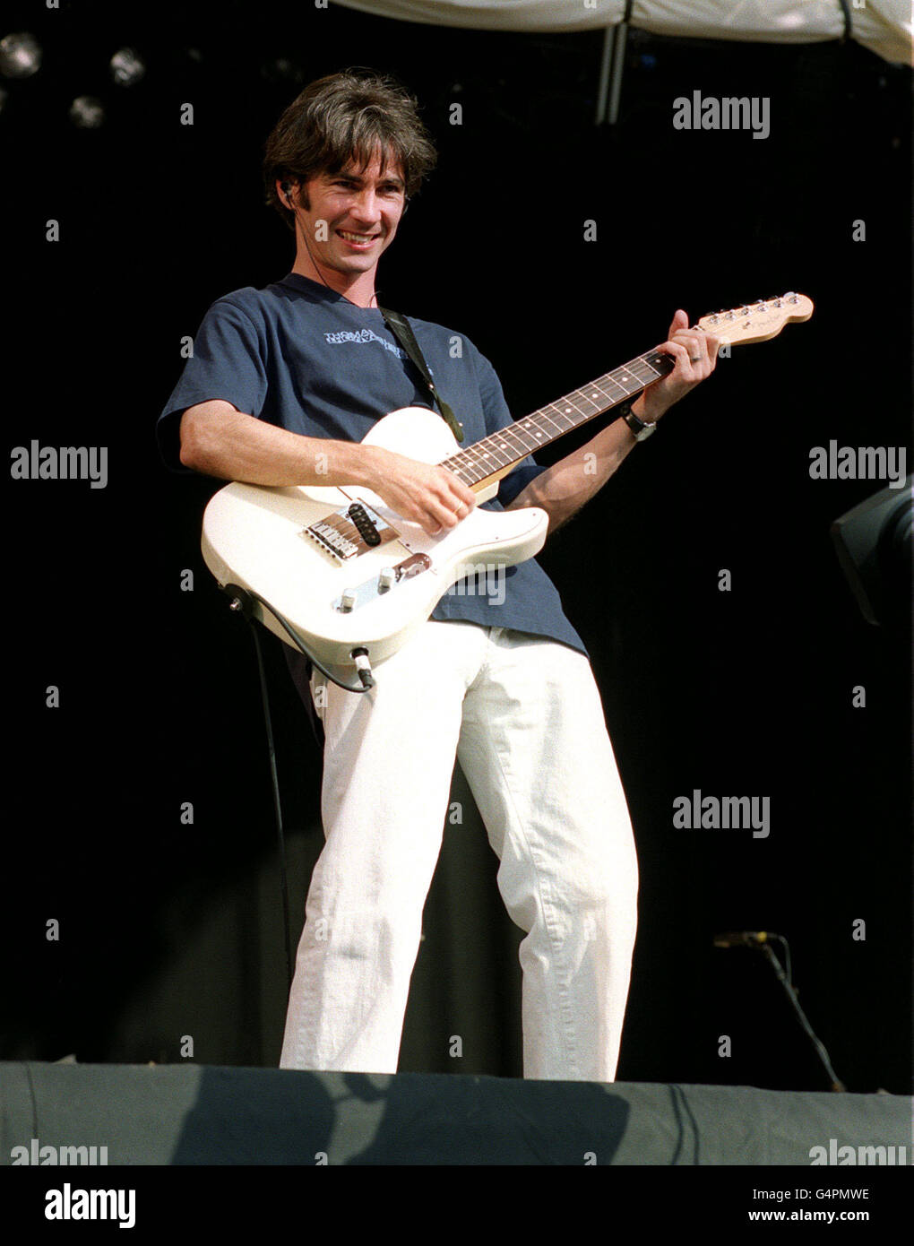 Reading/Space/Scott. Tommy Scott of the band Space on stage at the 1999 Reading Festival. Stock Photo