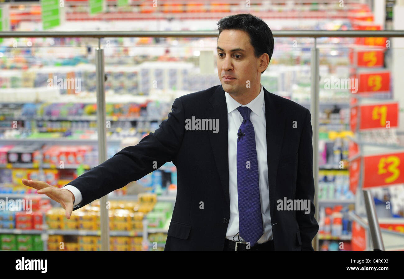 Miliband visits Asda in Clapham Stock Photo