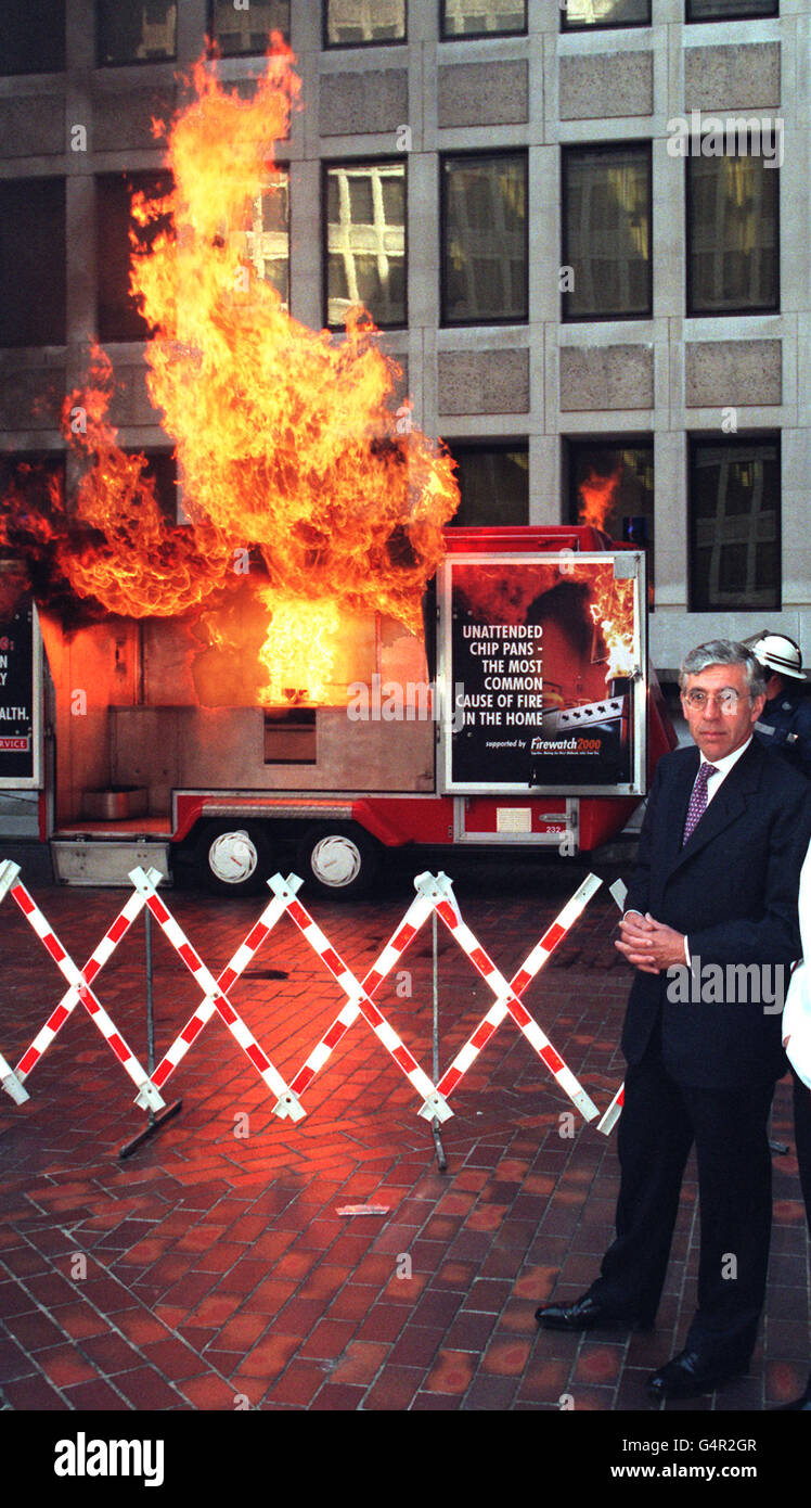Chip Pan Safety/ Straw Stock Photo Alamy