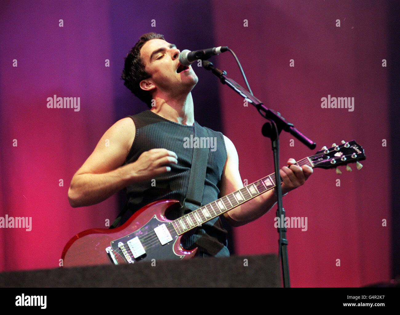 Kelly jones, lead singer and guitarist of welsh band the