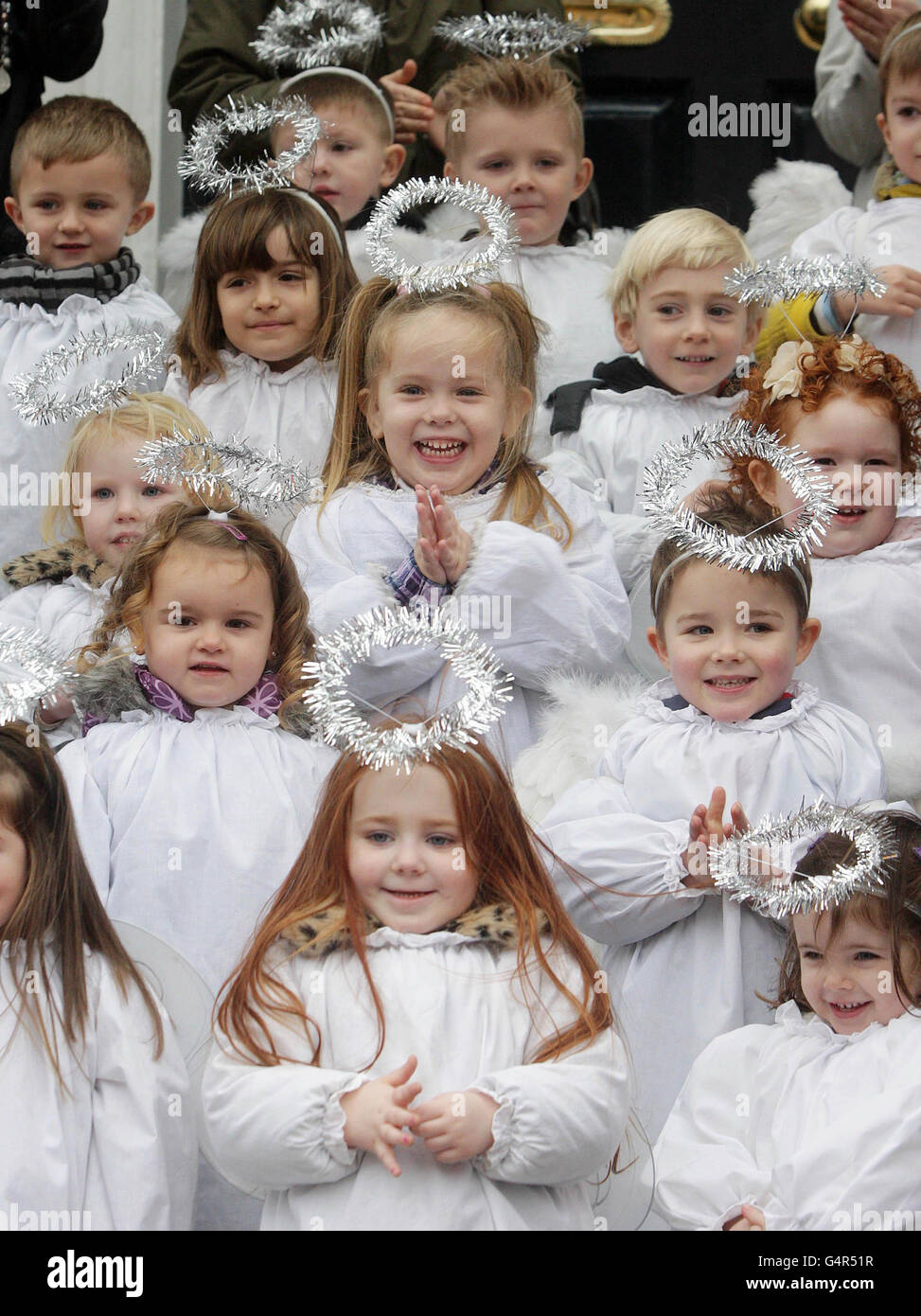 Dressed as angels hires stock photography and images Alamy