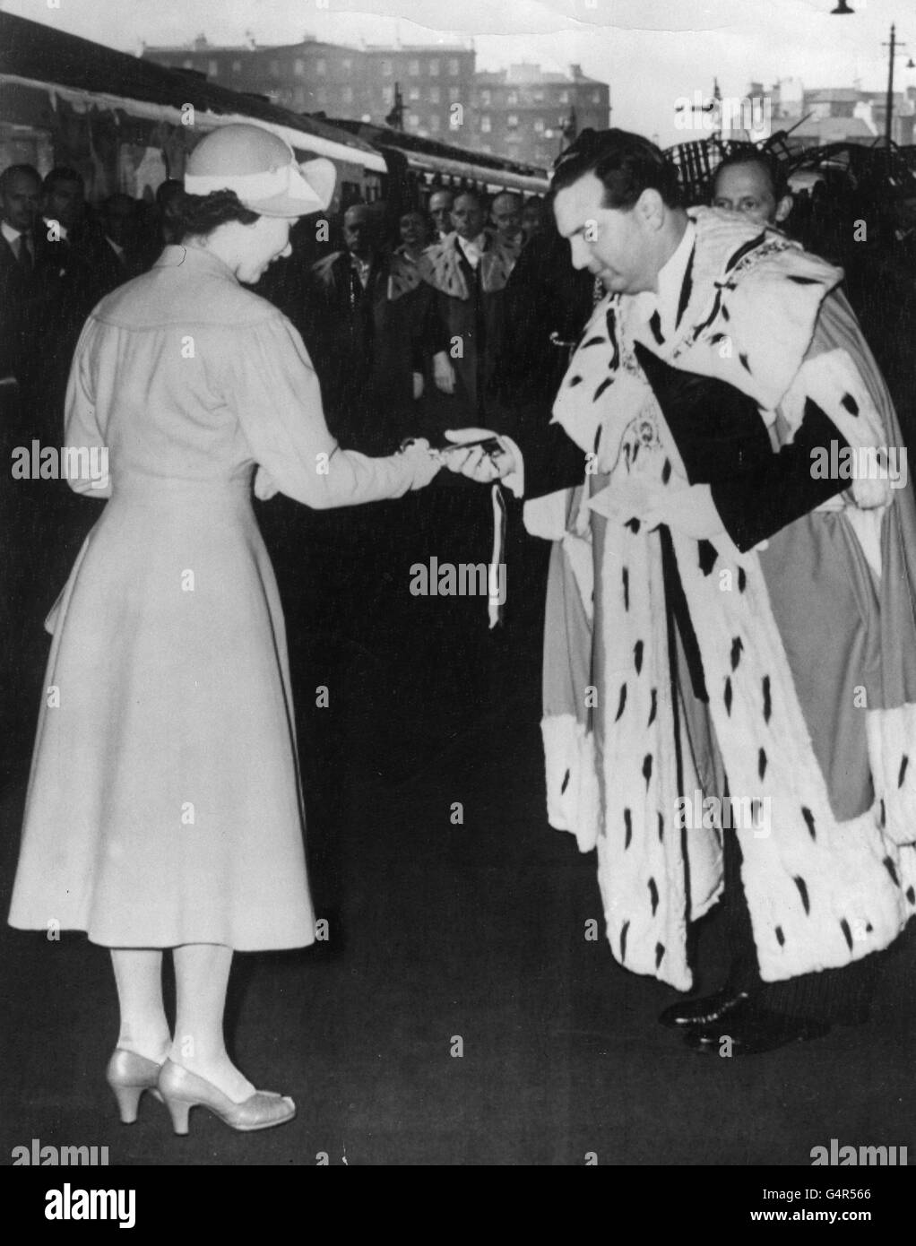 Royalty Queen Elizabeth II Edinburgh, Scotland Stock Photo Alamy